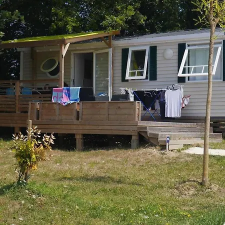 Camping Mobil Confortable Avec Terrasse Pour 6 Personnes - Api-1-52-986