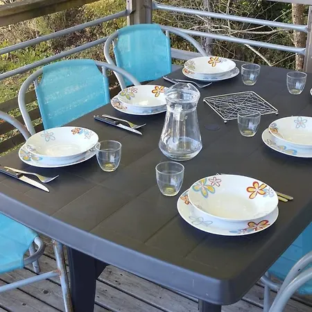 Mobil Confortable Avec Terrasse Pour 6 Personnes - Api-1-52-986