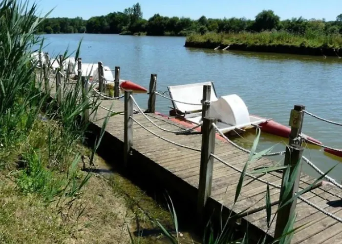 Mobil Confortable Avec Terrasse Pour 6 Personnes - Api-1-52-986 Martiel